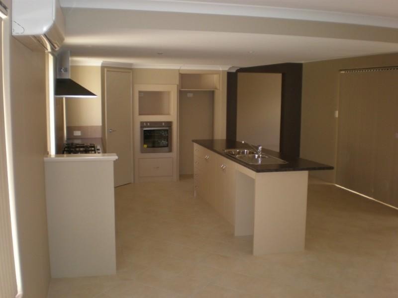 7a Wanda Court, Wandina WA 6530