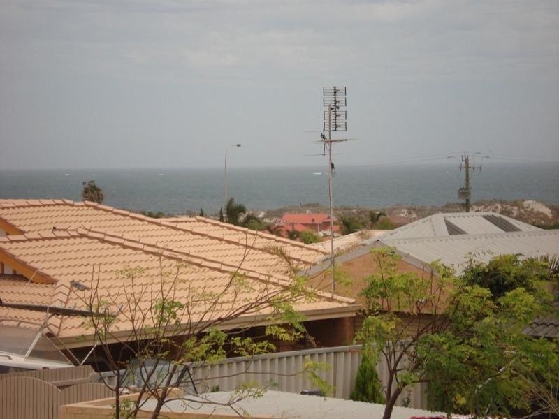 13 Seaview Boulevard, Wandina WA 6530