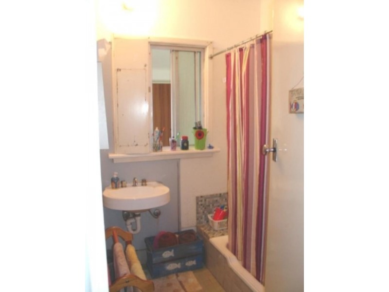 11 Felicia Street, Rangeway WA 6530