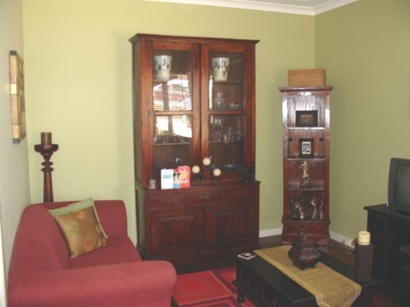 11 Felicia Street, Rangeway WA 6530