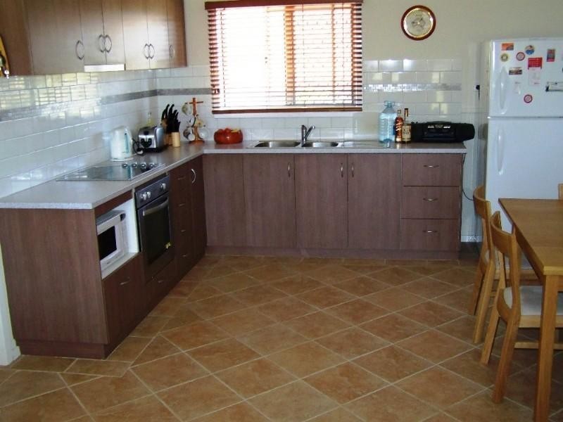 1 & 2/8 Broadhead Avenue, Tarcoola Beach WA 6530