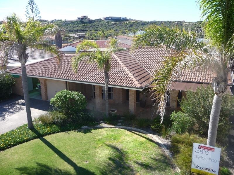 65 Glendinning Road, Tarcoola Beach WA 6530