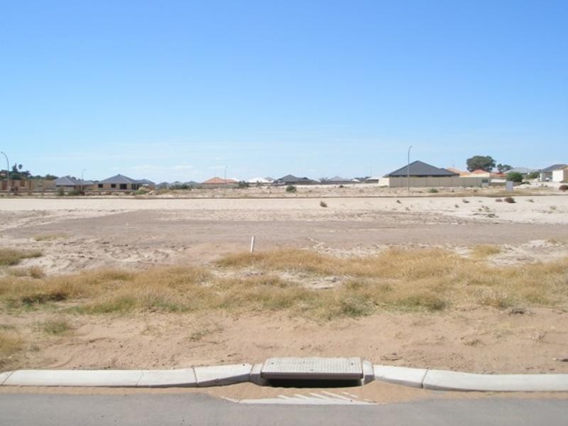 5 Barnacle Road, Drummond Cove WA 6532