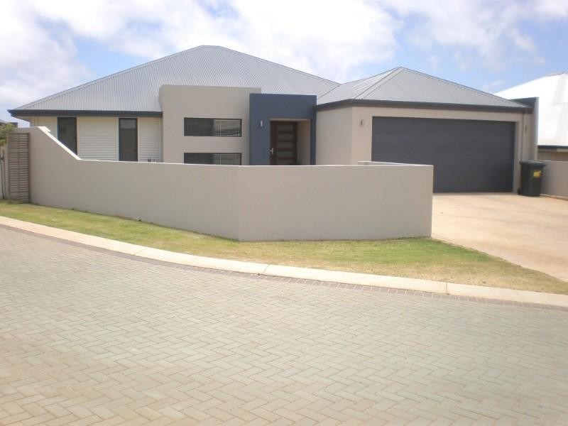 20 Dove Place, Wandina WA 6530