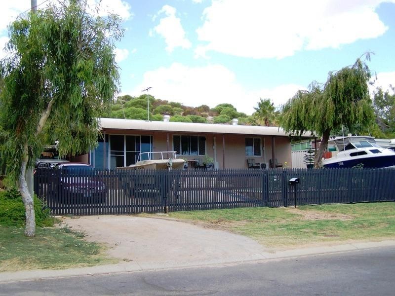 18 Seacrest Drive, Drummond Cove WA 6532