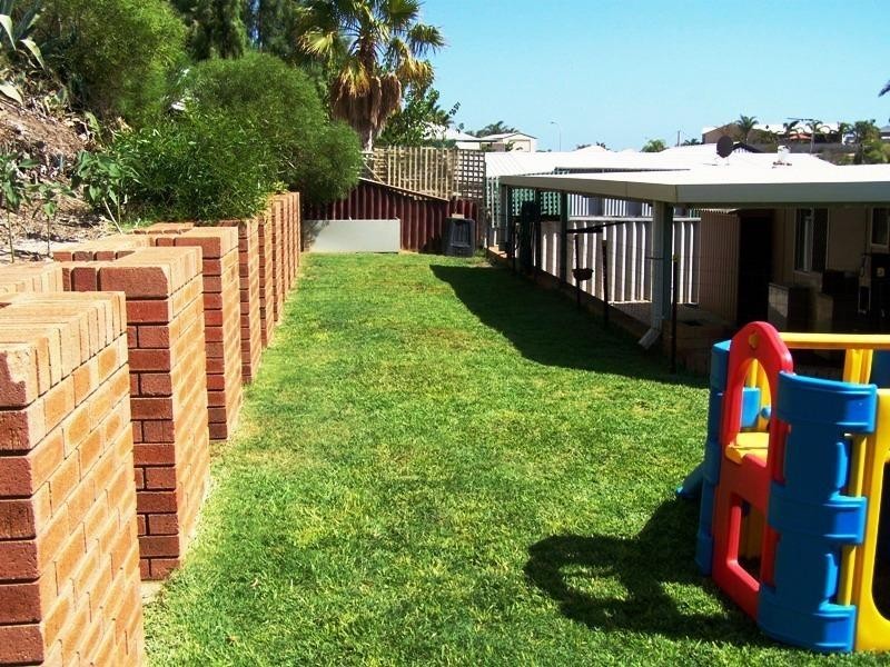 18 Seacrest Drive, Drummond Cove WA 6532