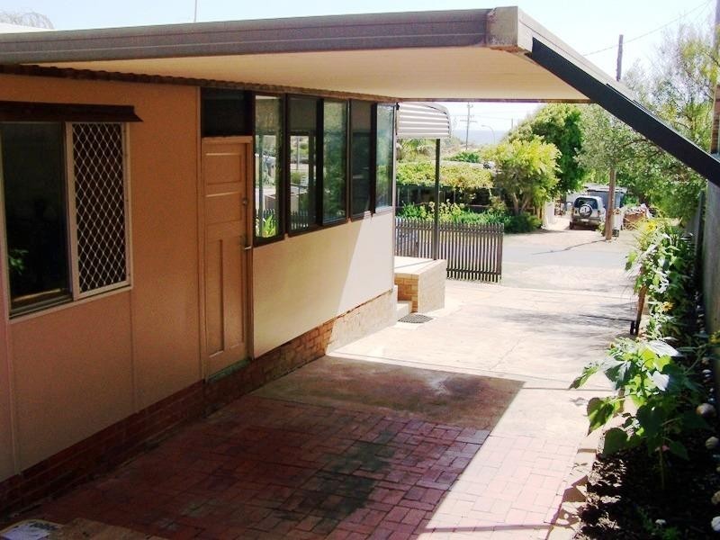 18 Seacrest Drive, Drummond Cove WA 6532