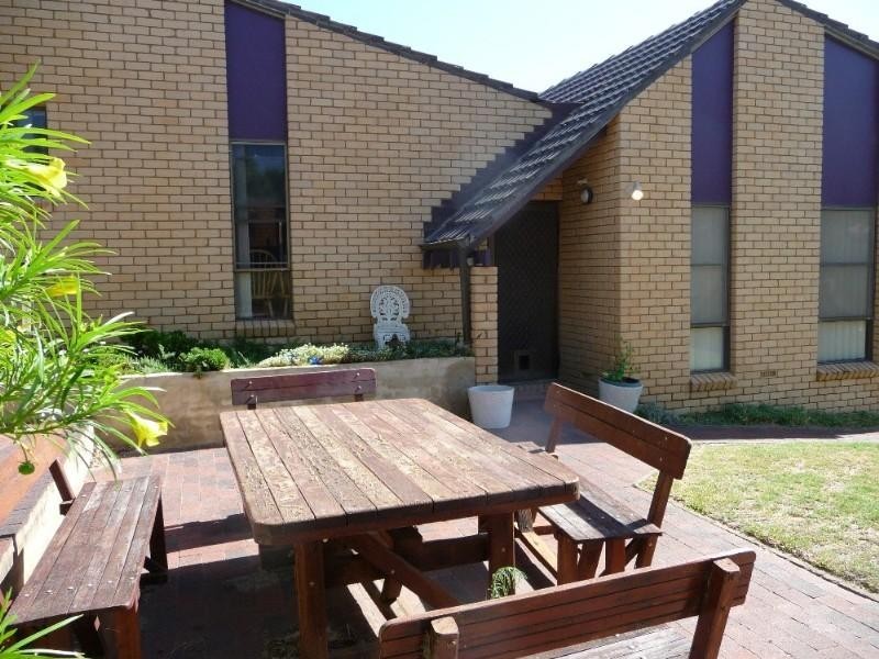 6 Broadhead Avenue, Tarcoola Beach WA 6530