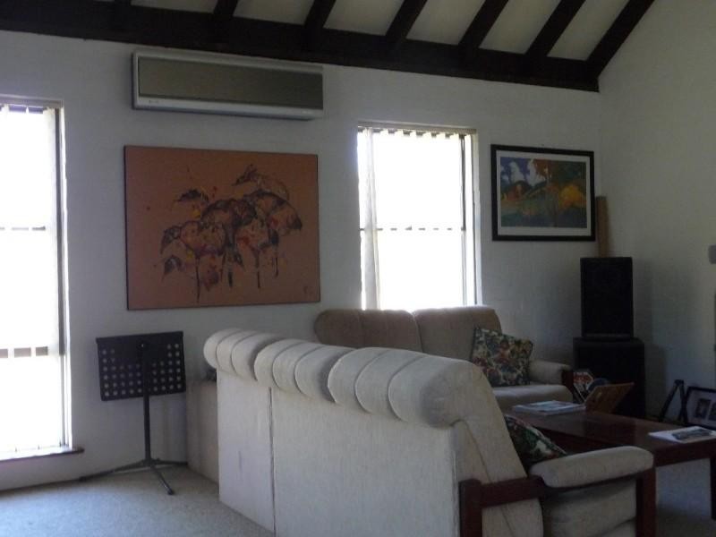 6 Broadhead Avenue, Tarcoola Beach WA 6530