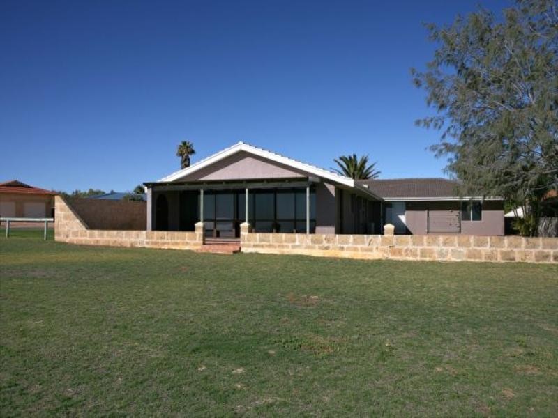 2 Upton Court, Tarcoola Beach WA 6530