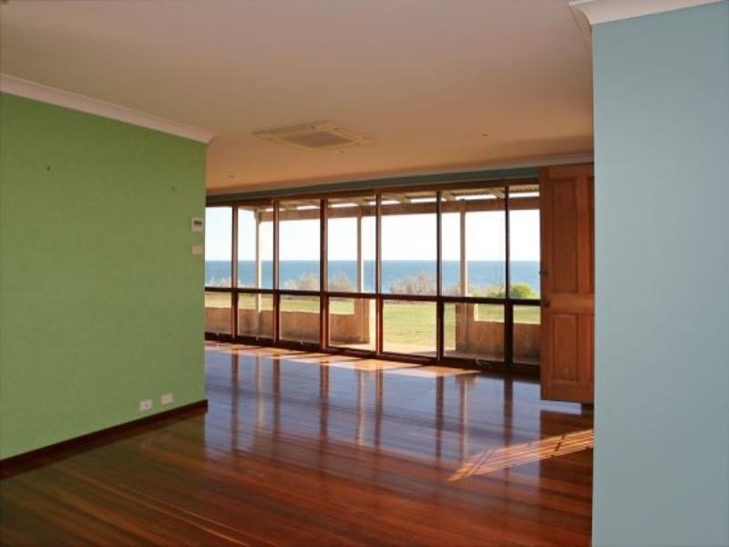 2 Upton Court, Tarcoola Beach WA 6530