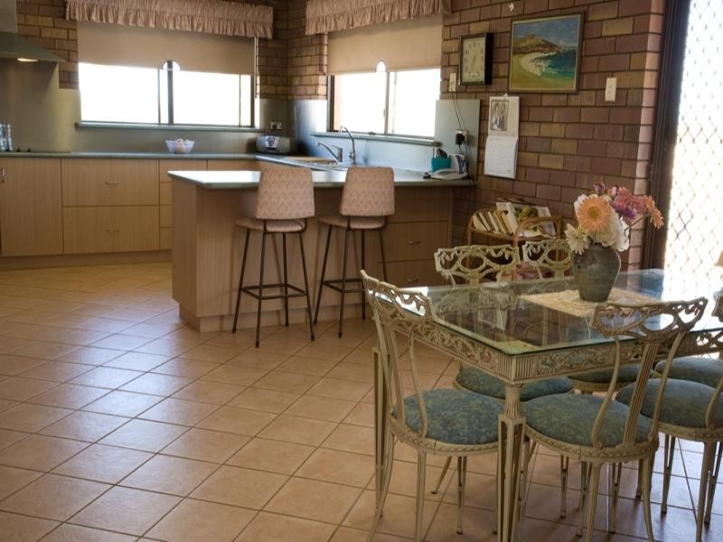 214 Giles Road, Moonyoonooka WA 6532