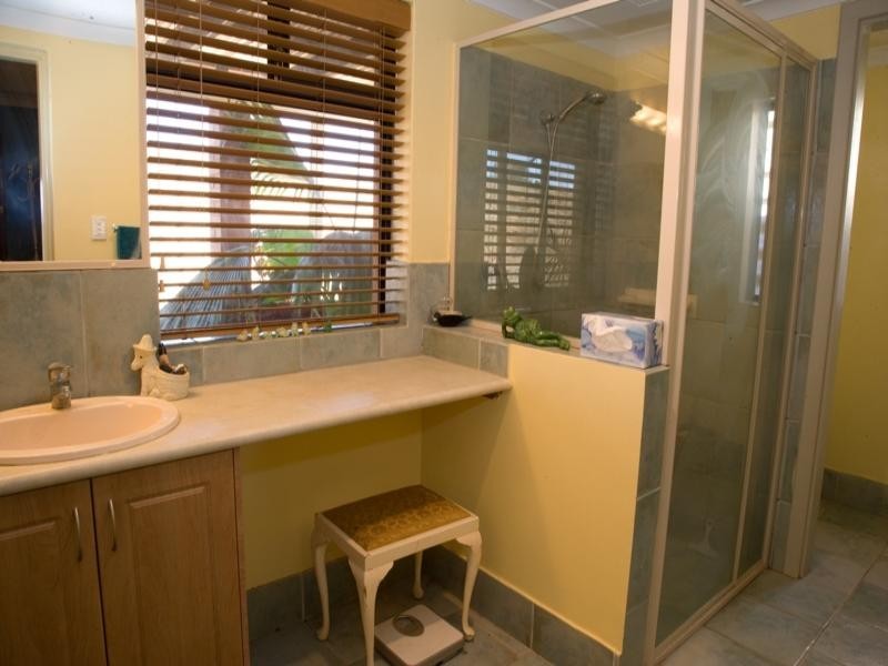 214 Giles Road, Moonyoonooka WA 6532