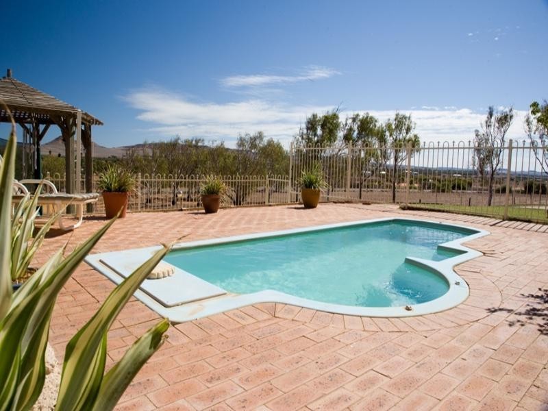 214 Giles Road, Moonyoonooka WA 6532