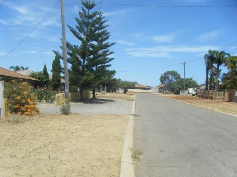 6 Eddington Crescent, Rangeway WA 6530