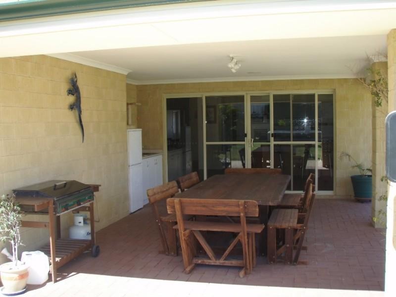 5 Toba Nook, Wandina WA 6530