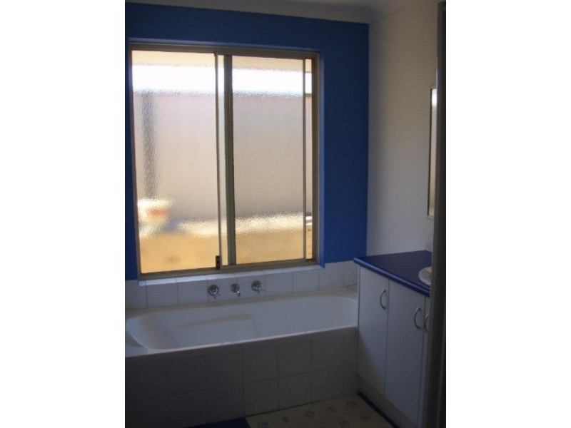 5 Toba Nook, Wandina WA 6530