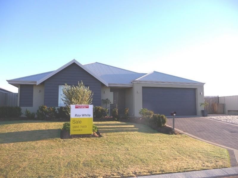 43 Reg Percy Street, Wandina WA 6530