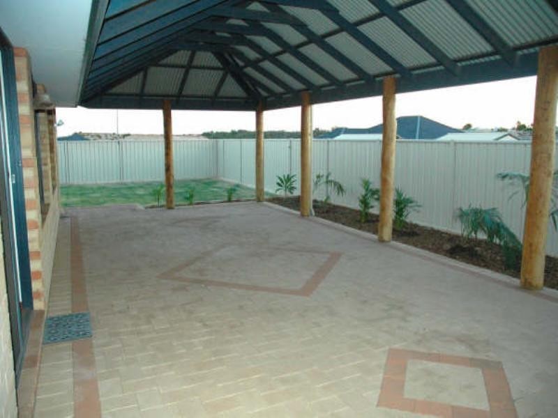 12 Angler Parade, Drummond Cove WA 6532