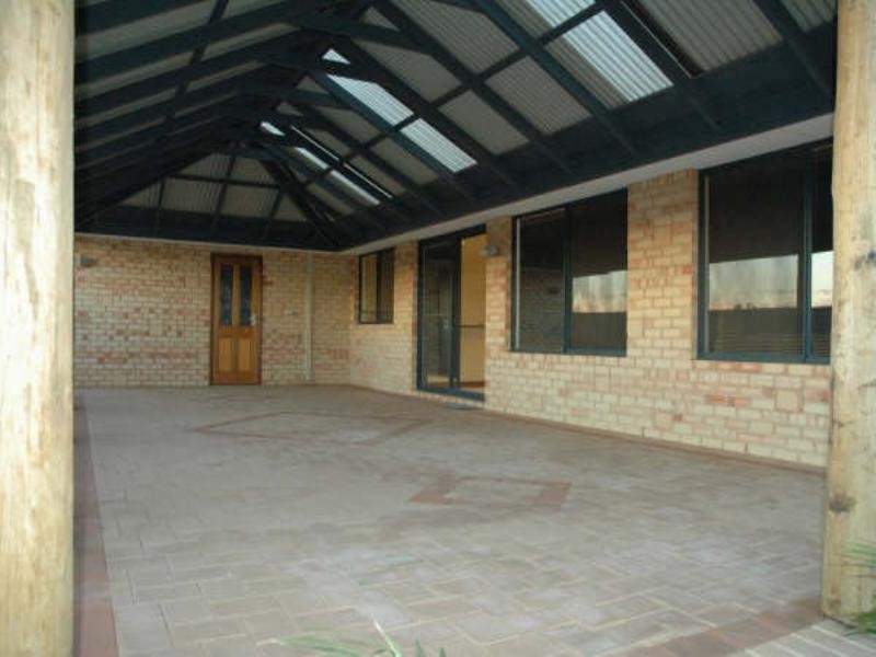 12 Angler Parade, Drummond Cove WA 6532