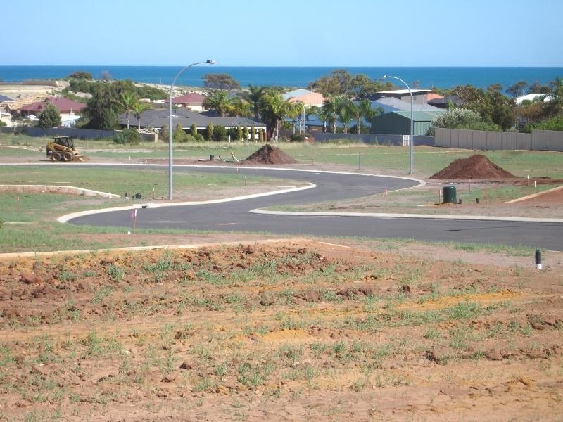 15 Periwinkle Street, Drummond Cove WA 6532