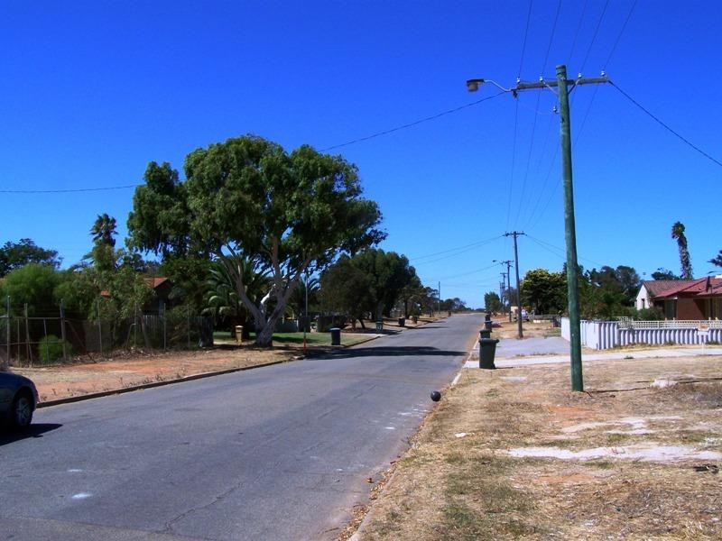 12 Woodman Street, Utakarra WA 6530