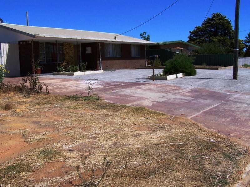 12 Woodman Street, Utakarra WA 6530