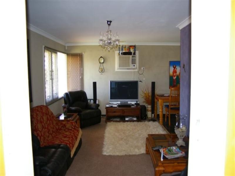 4 sherlock Way, Rangeway WA 6530