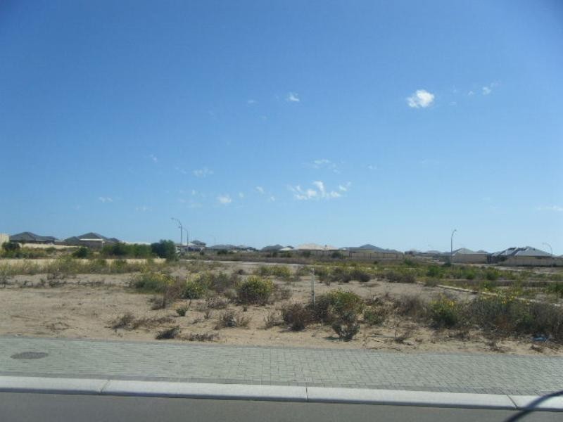 5 Thelma Avenue, Wandina WA 6530