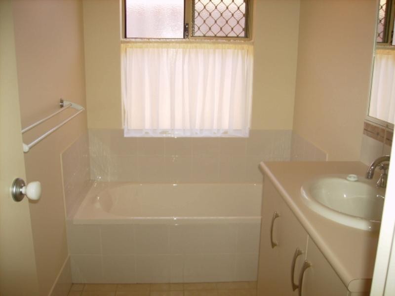 4 Whitworth Drive, Sunset Beach WA 6530