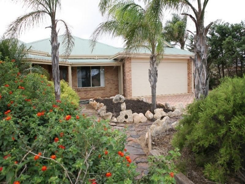 25 Waterfront Circle, Drummond Cove WA 6532