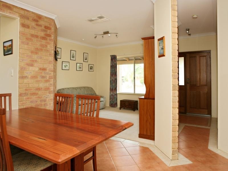 25 Waterfront Circle, Drummond Cove WA 6532