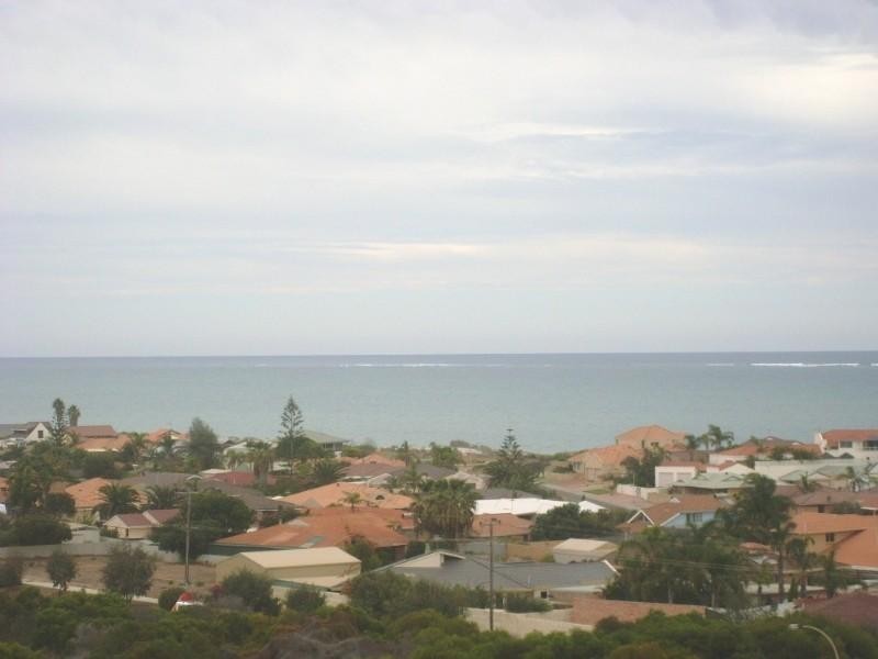 18 Barrett Drive, Wandina WA 6530