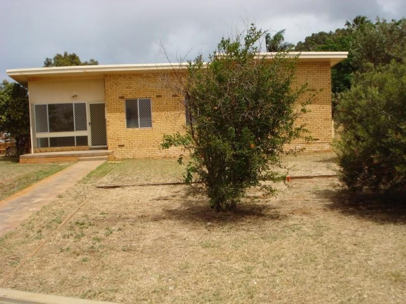 32 Devenish Street, Geraldton WA 6530