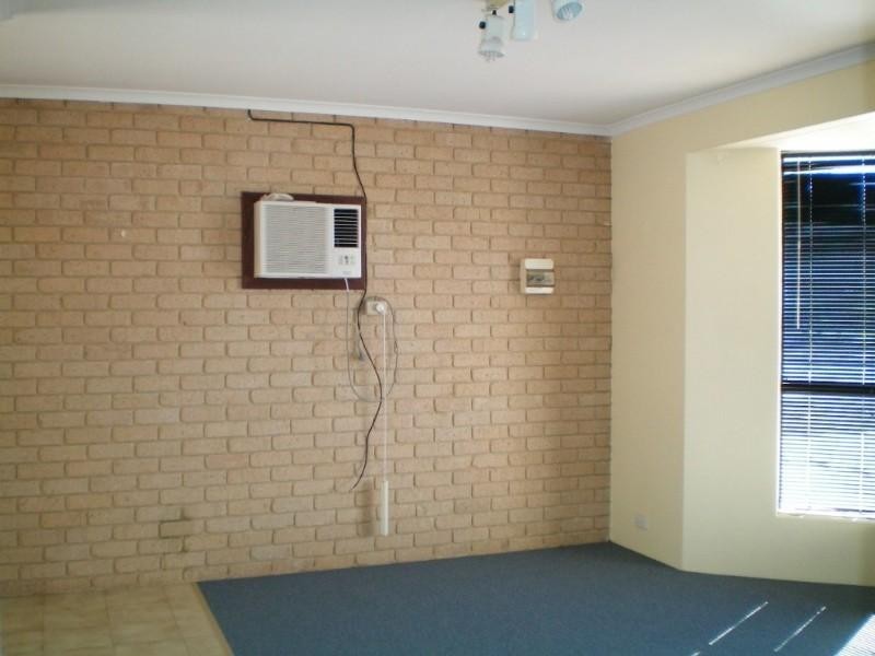 1/230 Willcock Drive, Geraldton WA 6530