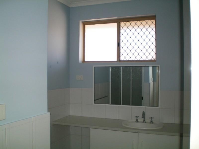 1/230 Willcock Drive, Geraldton WA 6530