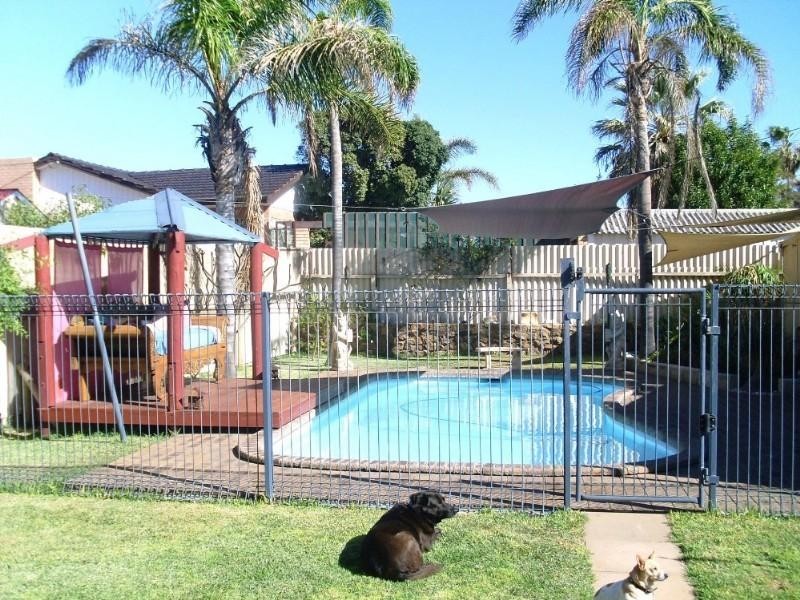 110 Francis Street, Beachlands WA 6530