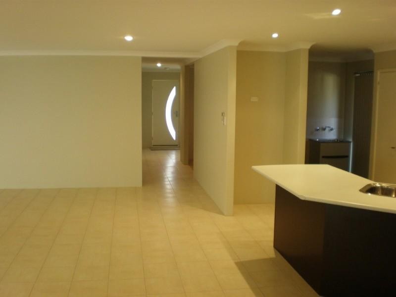 27 Wanda Circle, Wandina WA 6530