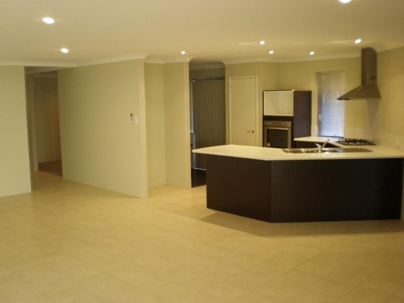 27 Wanda Circle, Wandina WA 6530