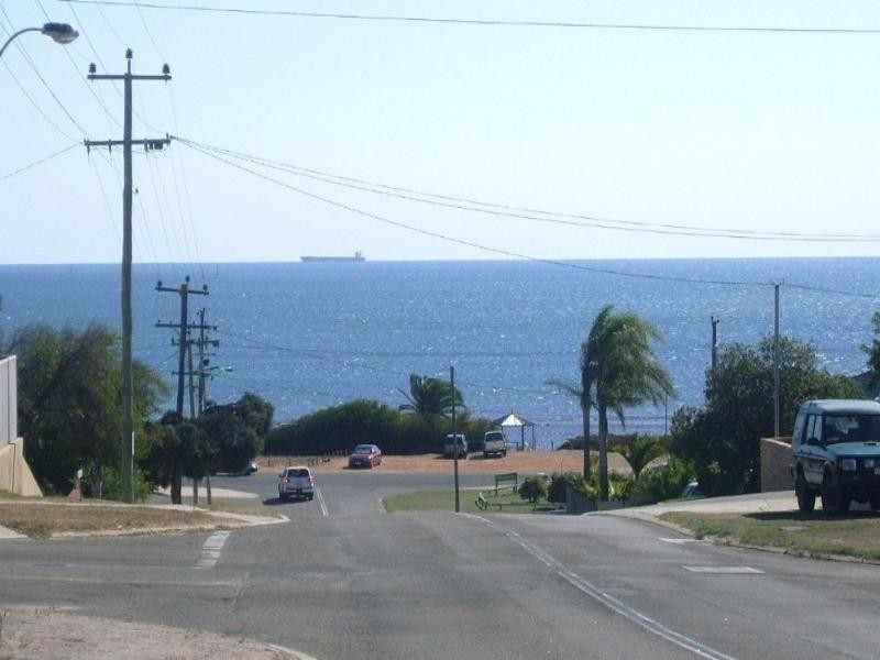 14 Dean Street, Geraldton WA 6530