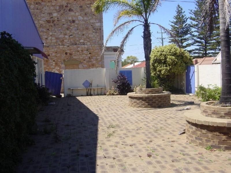 130 Augustus Street, Geraldton WA 6530