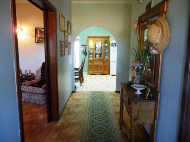 101 Hall Road, Waggrakine WA 6530