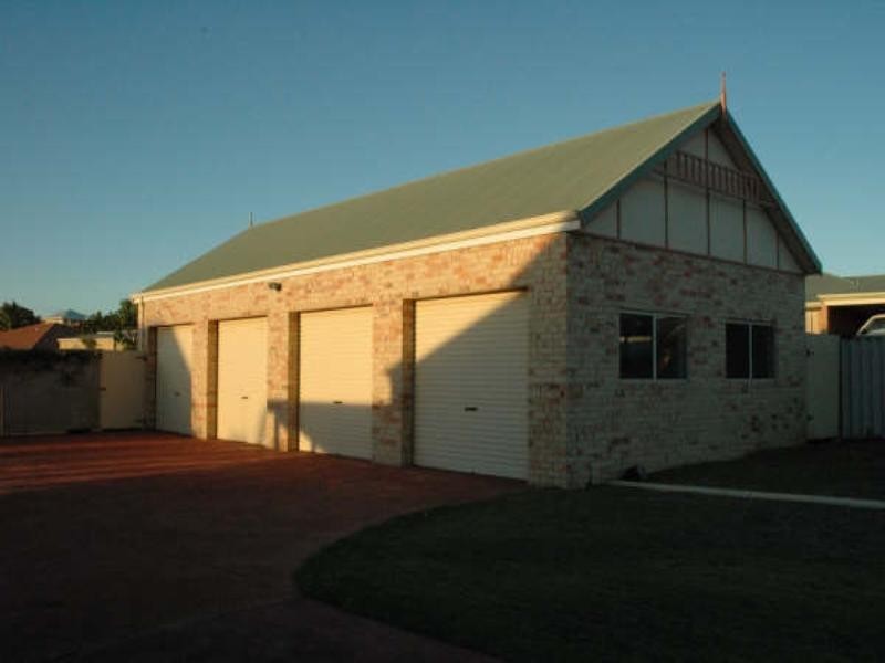 39 Waterfront Circle, Drummond Cove WA 6532