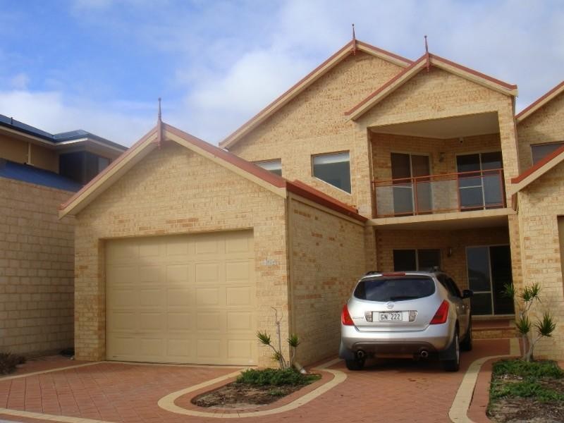 10A/323-325w Willcock Drive, Geraldton WA 6530