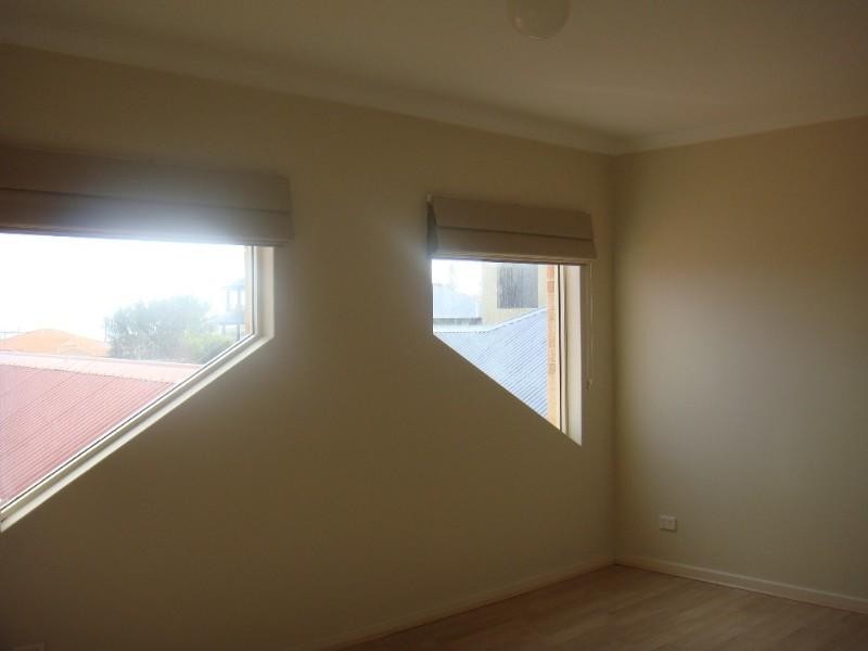 10A/323-325w Willcock Drive, Geraldton WA 6530