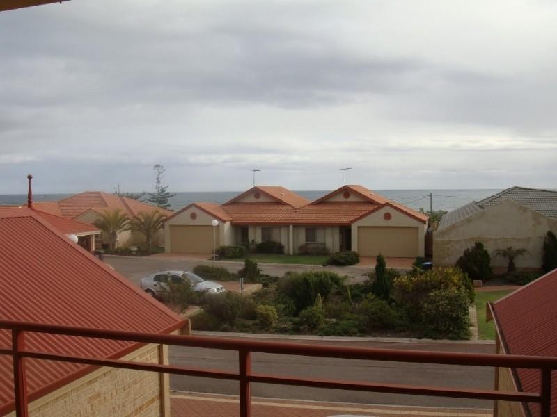 10A/323-325w Willcock Drive, Geraldton WA 6530