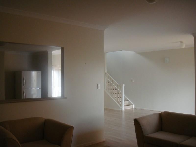 10A/323-325w Willcock Drive, Geraldton WA 6530