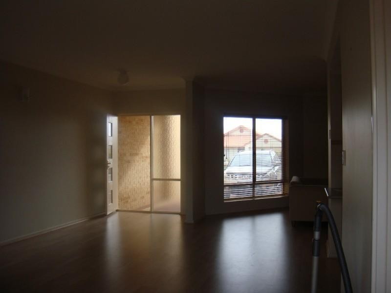 10A/323-325w Willcock Drive, Geraldton WA 6530