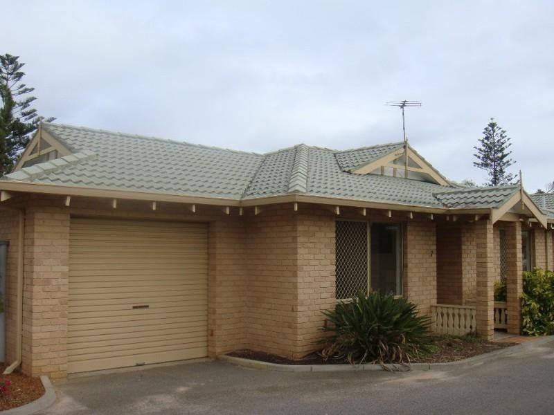 7/9 Holland Street, Geraldton WA 6530