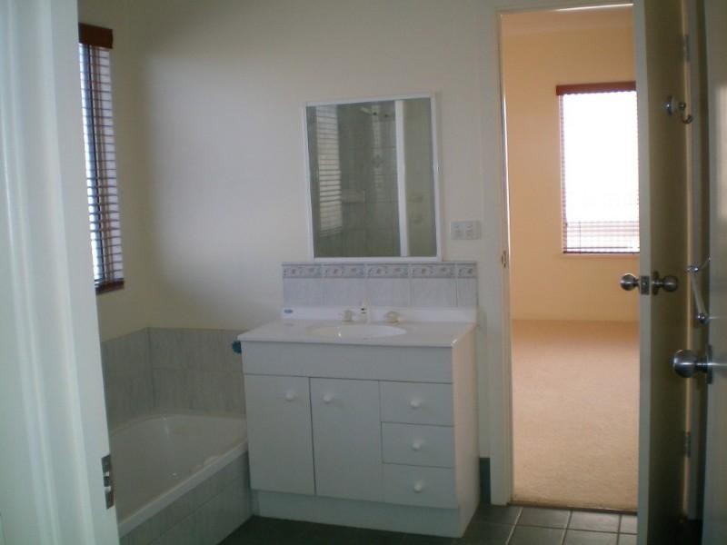 14 Carnalea Road, Geraldton WA 6530